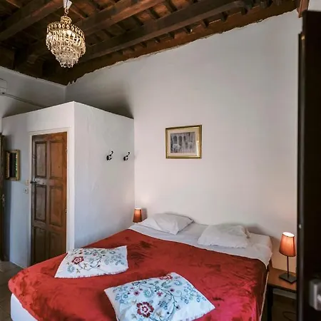 Апартаменти Kristina's