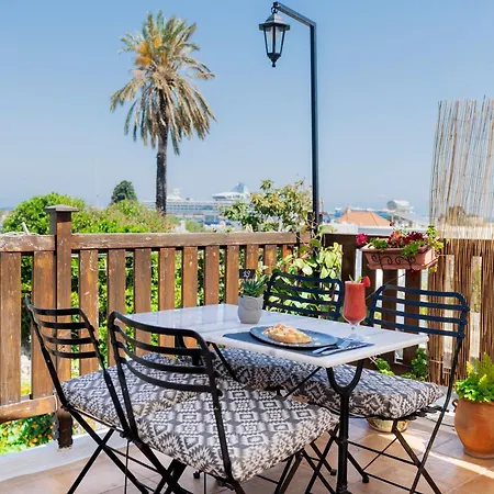 Διαμέρισμα Kristina's Rhodes City