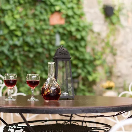 Апартаменти Kristina's Rhodes City